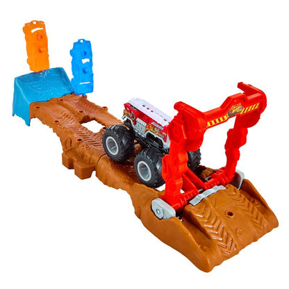Hot Wheels Monster Trucks Launch & Stunt Challenge