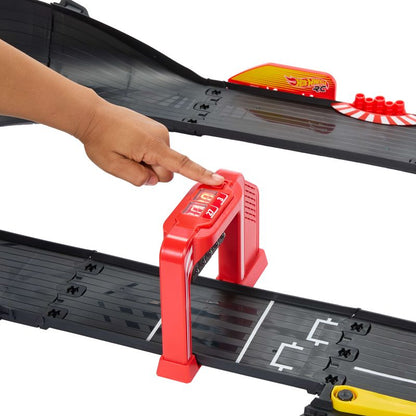 Hot Wheels Ferrari Legends Race Track Set with 2 Remote-Control Cars in 1:64 Scale