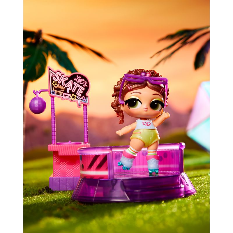 L.O.L. Surprise Music Festival Furniture Roller Disco