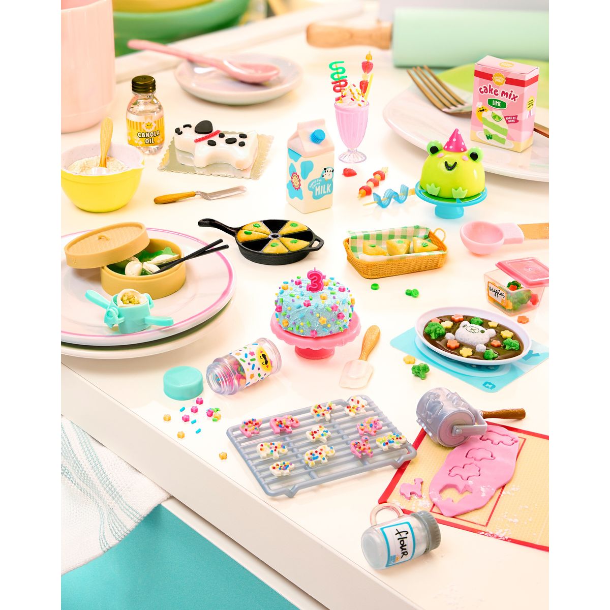MGA's Miniverse- Make It Mini Diner From Scratch Series 3