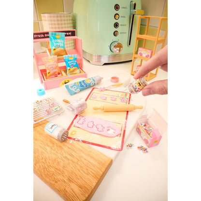 MGA's Miniverse- Make It Mini Diner From Scratch Series 3
