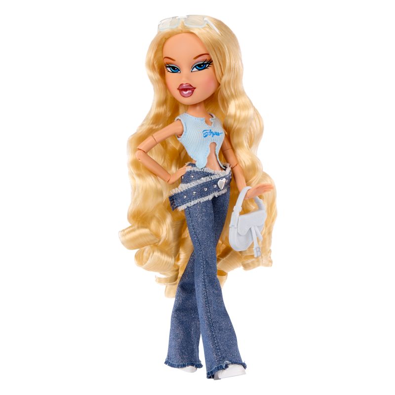 Bratz 2001 Reimagined Dolls Cloe