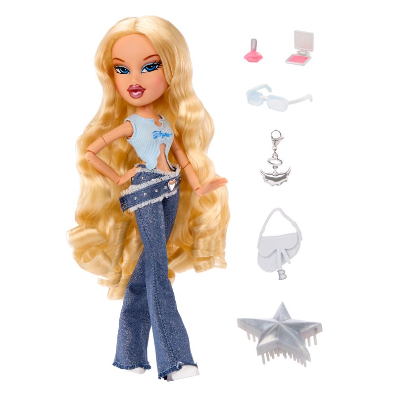 Bratz 2001 Reimagined Dolls Cloe