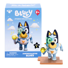 Bluey Studio Collection Figure Surprise Blaster Bluey