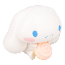 Hello Kitty Cinnamoroll Globuddies Light
