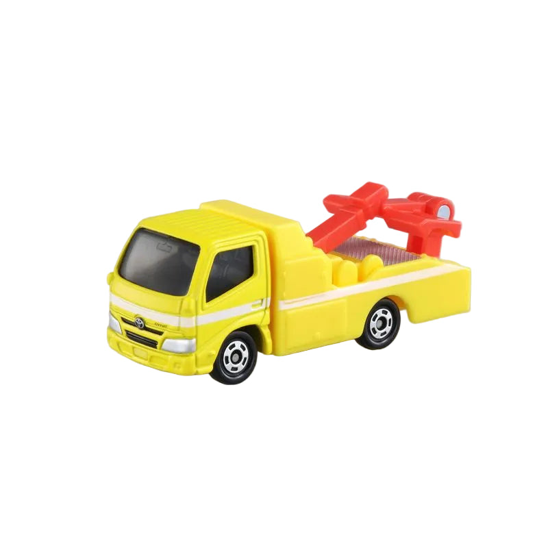 Tomica (Regular) No.5 Toyota Dyna Wrecker Truck