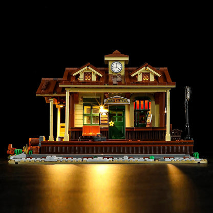 PRE-ORDER | Lumibricks West Train Station