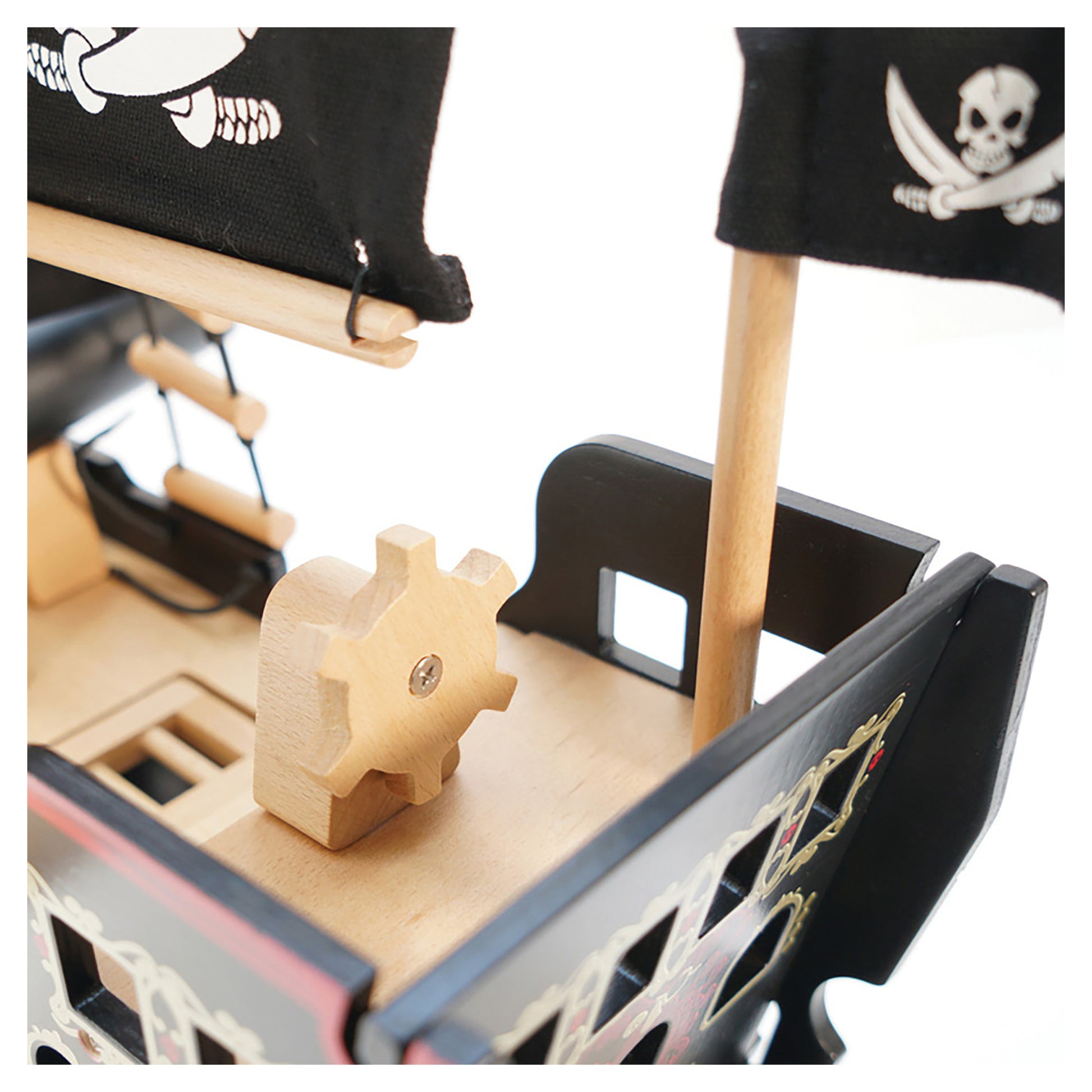 Le Toy Van Barbarossa Pirate Ship