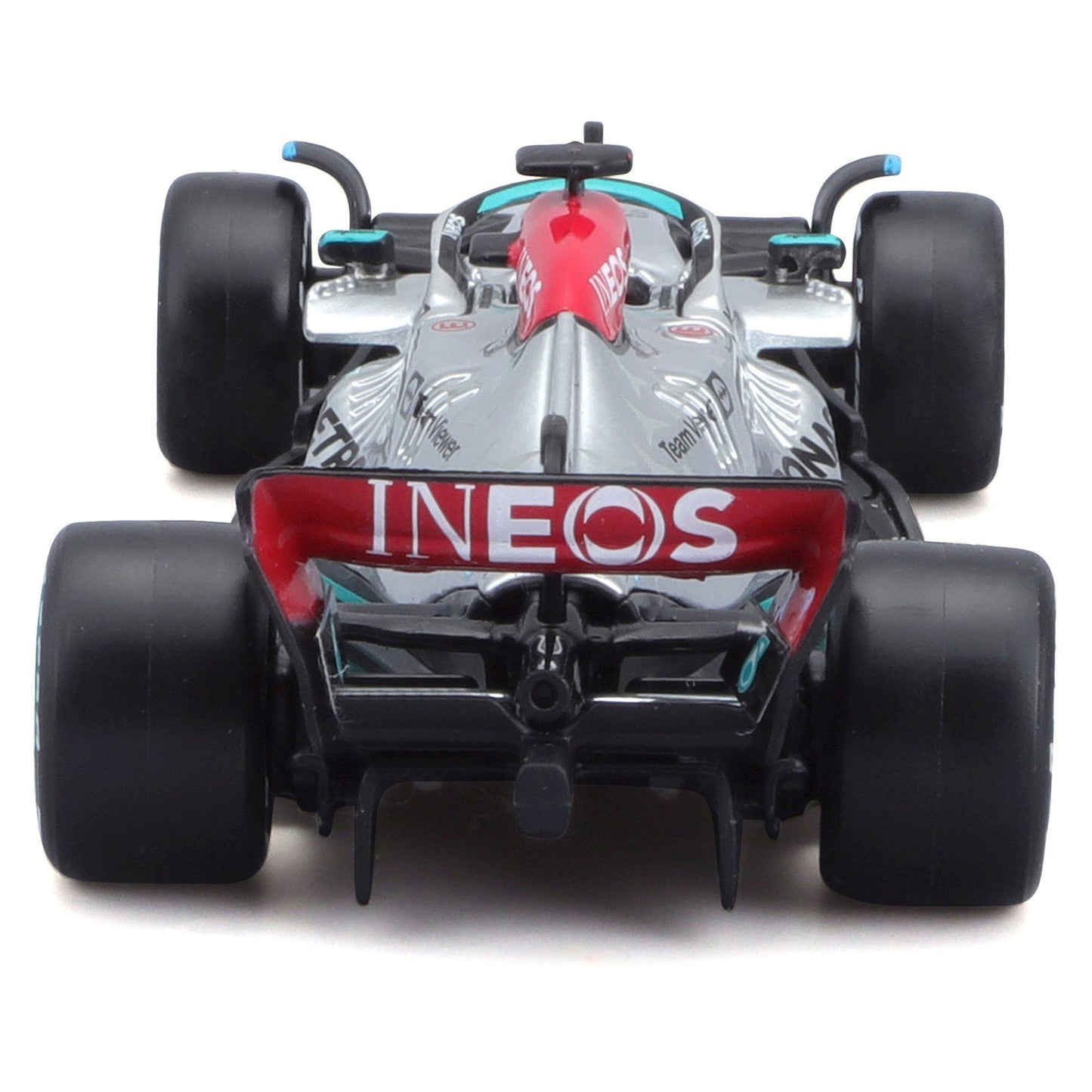 Bburago 1:43 2022 F-1 Mercedes AMG W13 Russell with Driver
