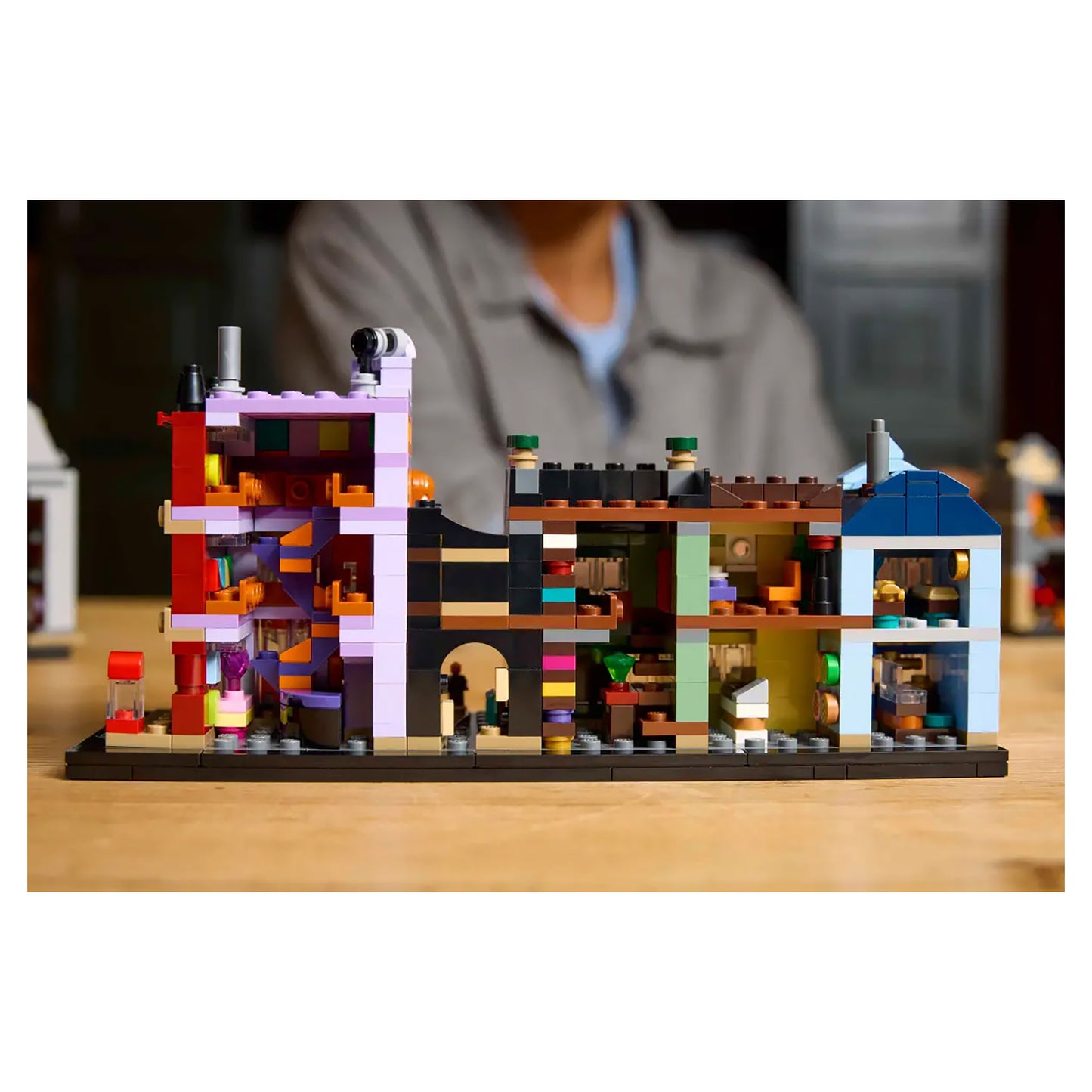 LEGO Harry Potter Diagon Alley Wizarding Shops 76444