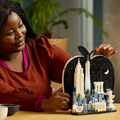 LEGO Architecture New York City The Big Apple 21066