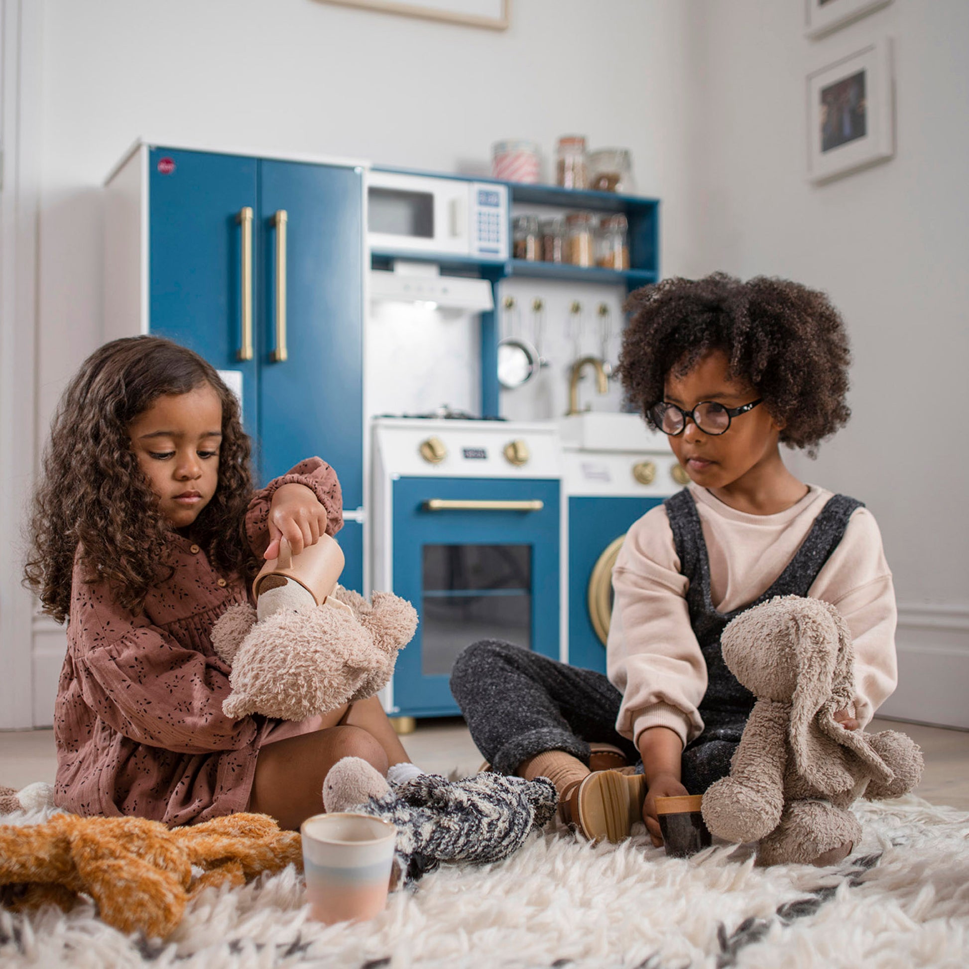 Plum Bakehouse Traditional Wooden Kitchen With Fridge 