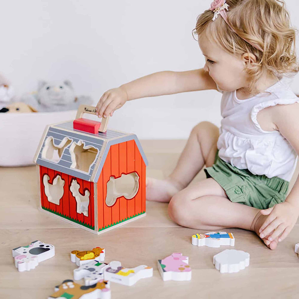 Melissa & Doug Take-Along Sorting Barn Animal Playset